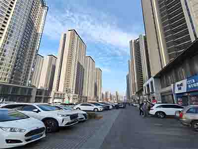 开发区海逸长洲220平空铺出租