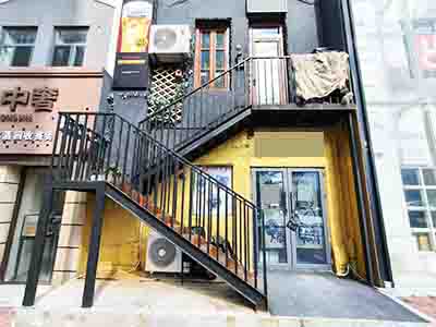 友好广场旁主道酒吧转让(可改项)