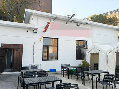 马栏广场附近纯一层烧烤店转让(带200平院子)