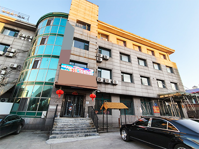 华东路主道带院餐饮店转让