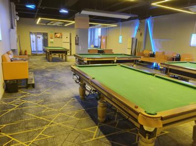 精致装修台球棋牌室低价转让