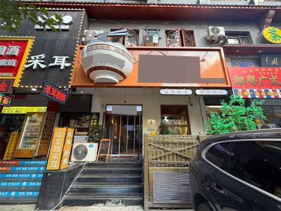 二七消防队对面可外摆餐饮店带车位